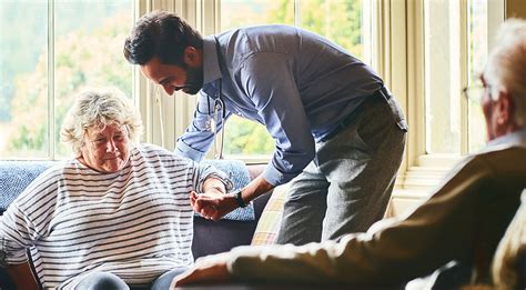 Nos services médicaux à votre domicile .